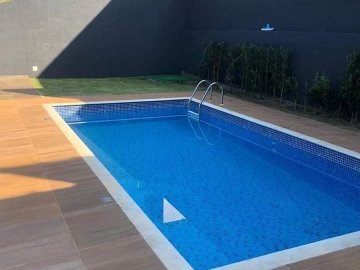 piscina do imvel