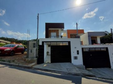 Sobrado em Condomnio  Venda